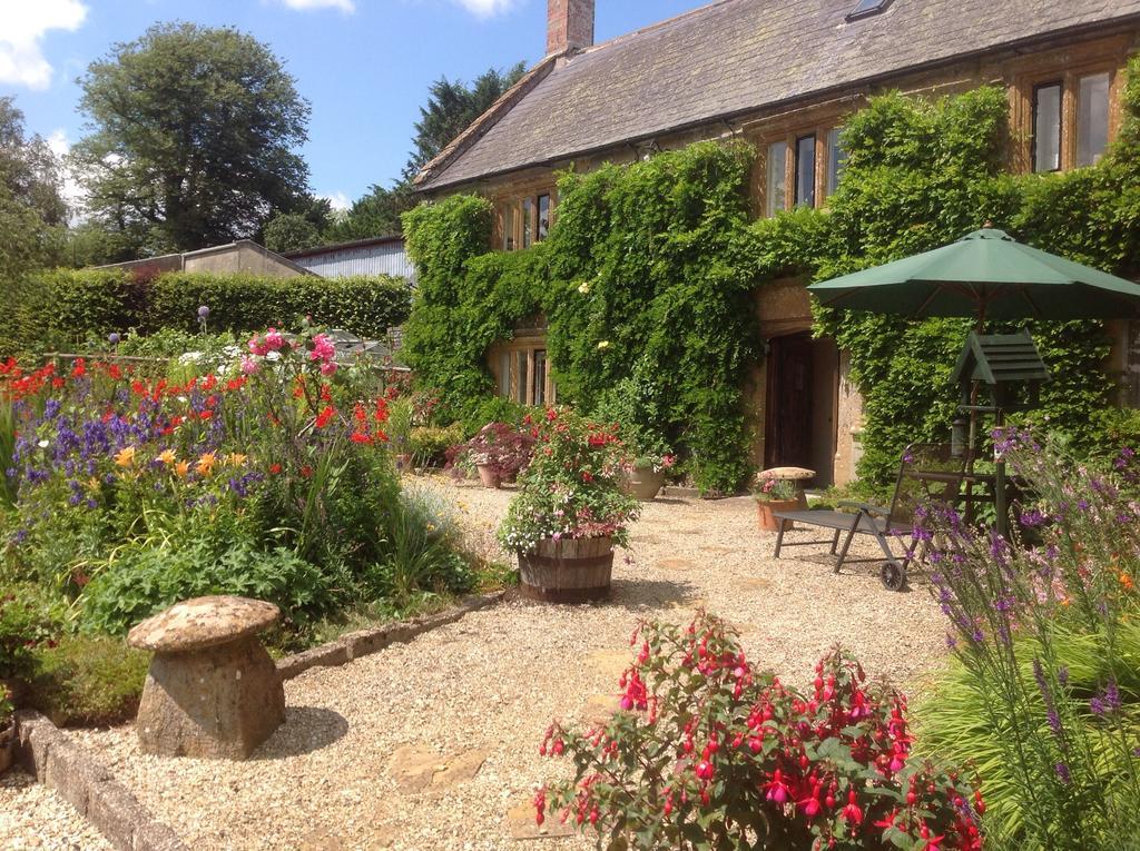 ビーミンスター Seaborough Manor Farmhouse Bed & Breakfast エクステリア 写真